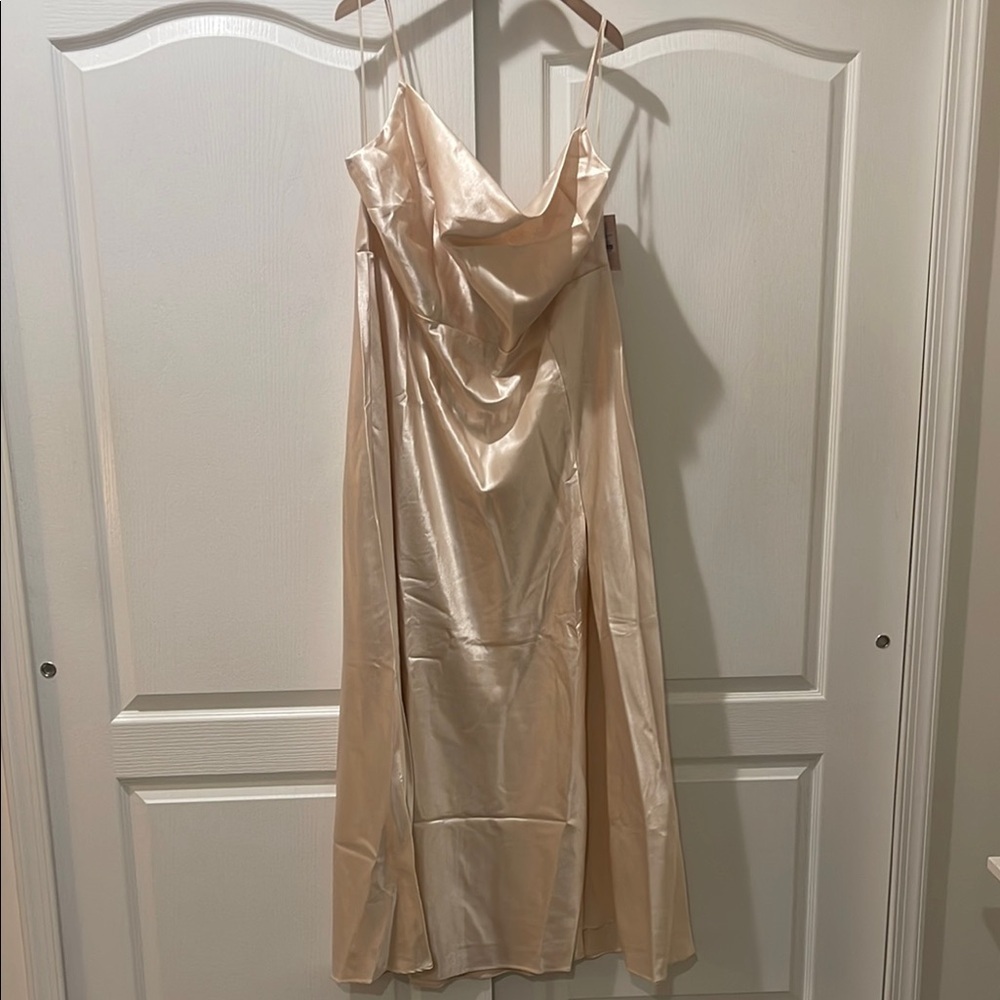 Elegant Champagne Satin Dress​